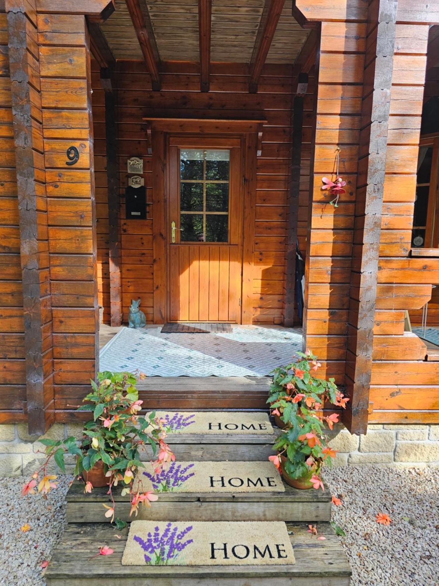 Forest Lodge Log Cabin - Ireland Баликонъл Екстериор снимка