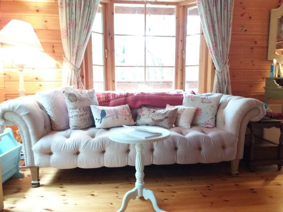 Forest Lodge Log Cabin - Ireland Баликонъл Екстериор снимка